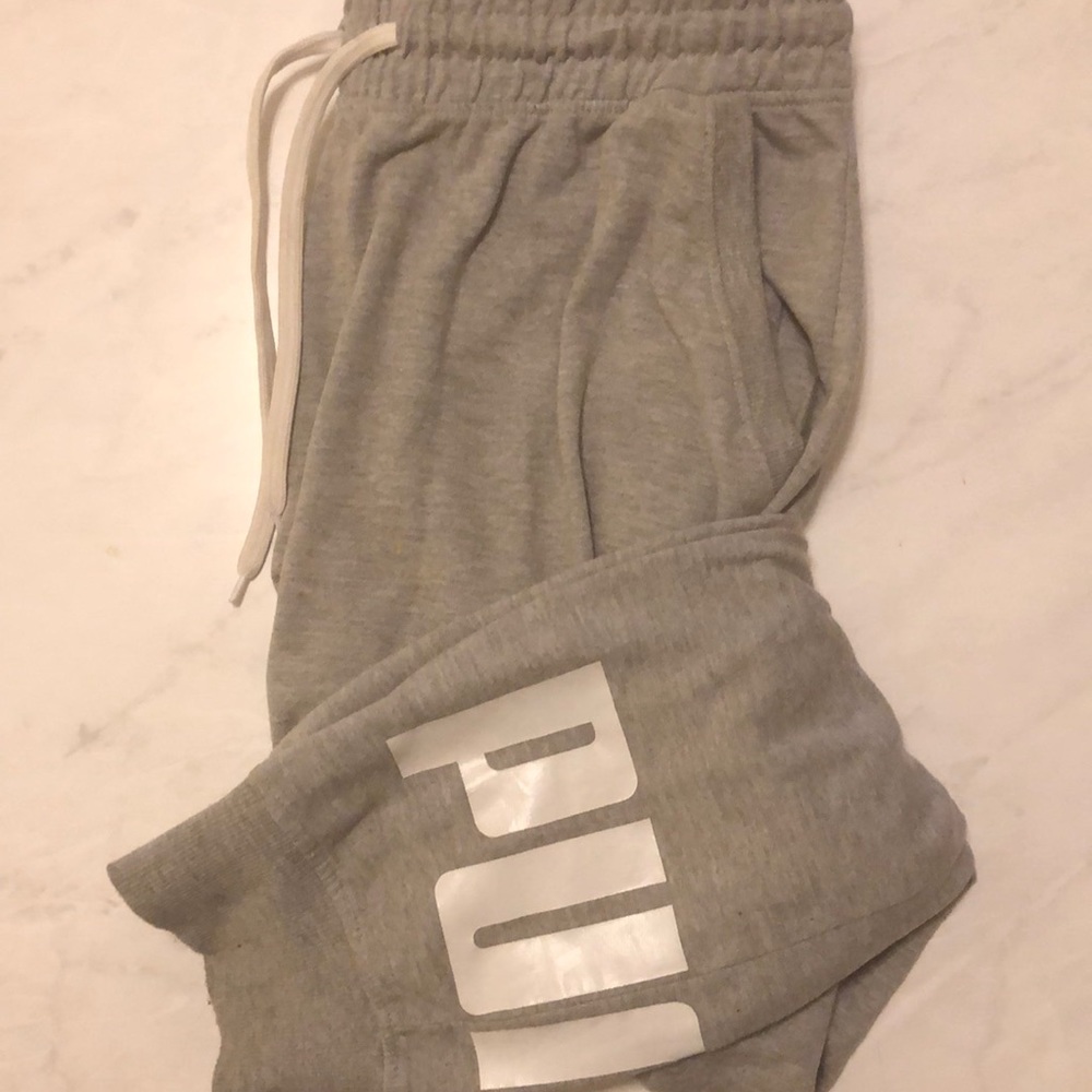 Men’s grey puma sweat pants